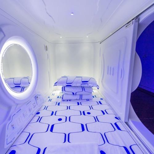 Capsule Inn Kota Kinabalu Ngoại thất bức ảnh